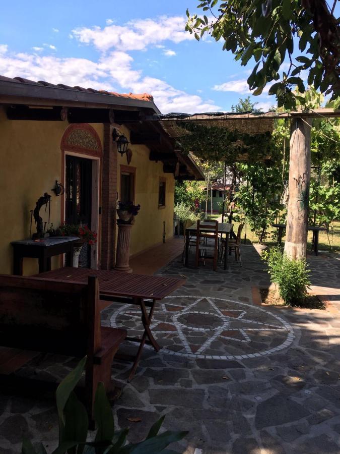Fragolina Per Due Villa Лука Екстериор снимка