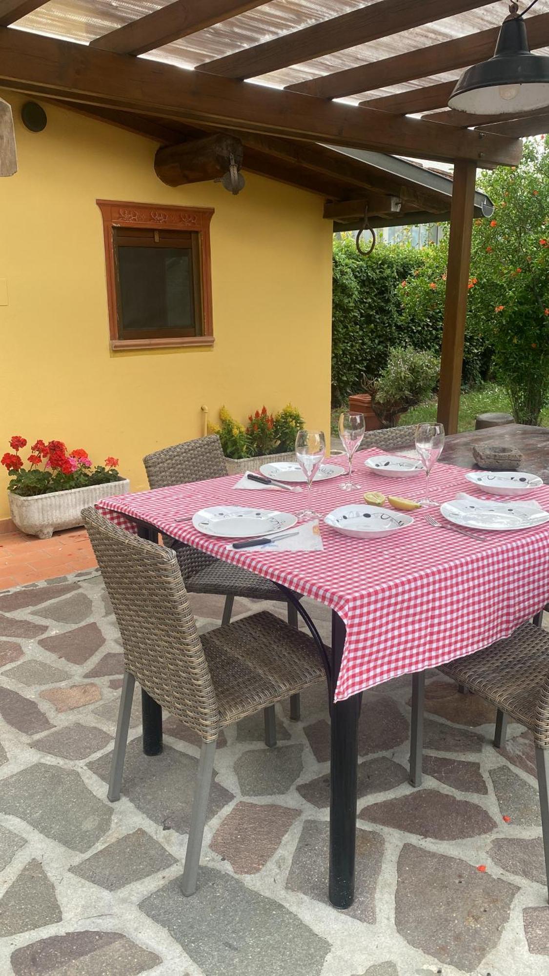 Fragolina Per Due Villa Лука Екстериор снимка